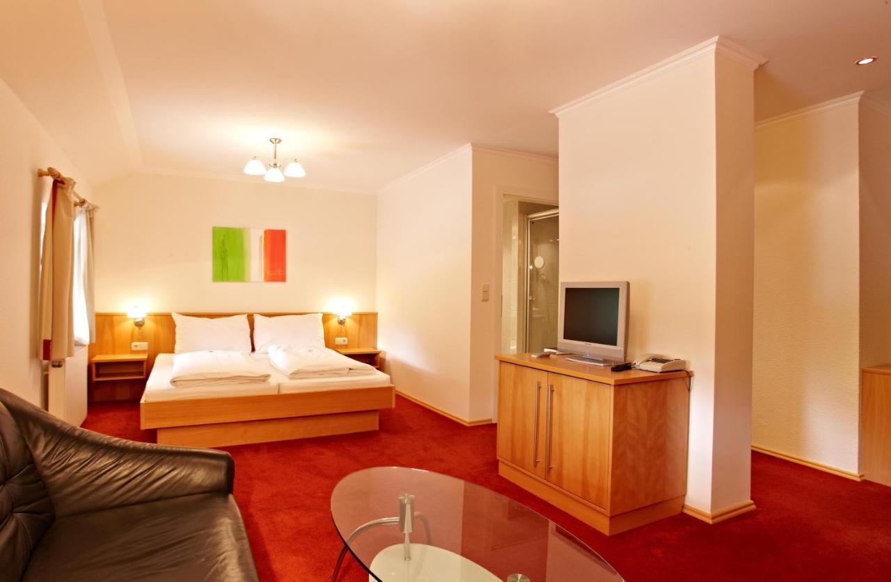 Gasthof Zum Hirschen Hotel Altaussee Room photo